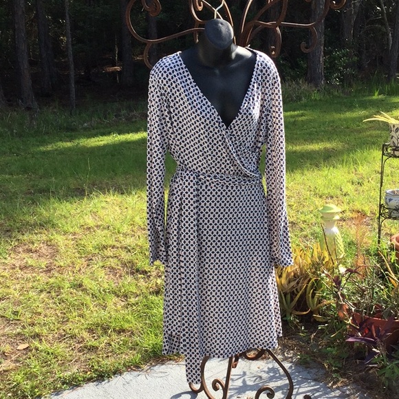 🦋NWOT Fashion Dress Size XXLarge Wardrobe Must Have & So Much Fun To Wear 🦋 - Picture 2 of 11